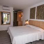 Vila Orchilla By Ecr *