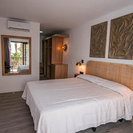 Vila Orchilla By Ecr *